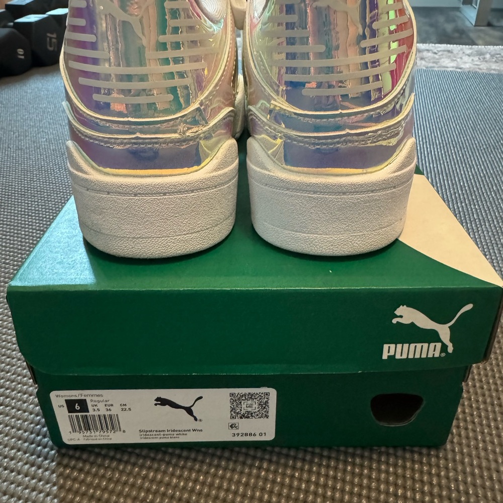 PUMA Ladies Sneakers - Iridescent and White